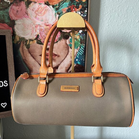 Burberry Hand Bag Nylon Khaki - EUC - Picture 2 of 8